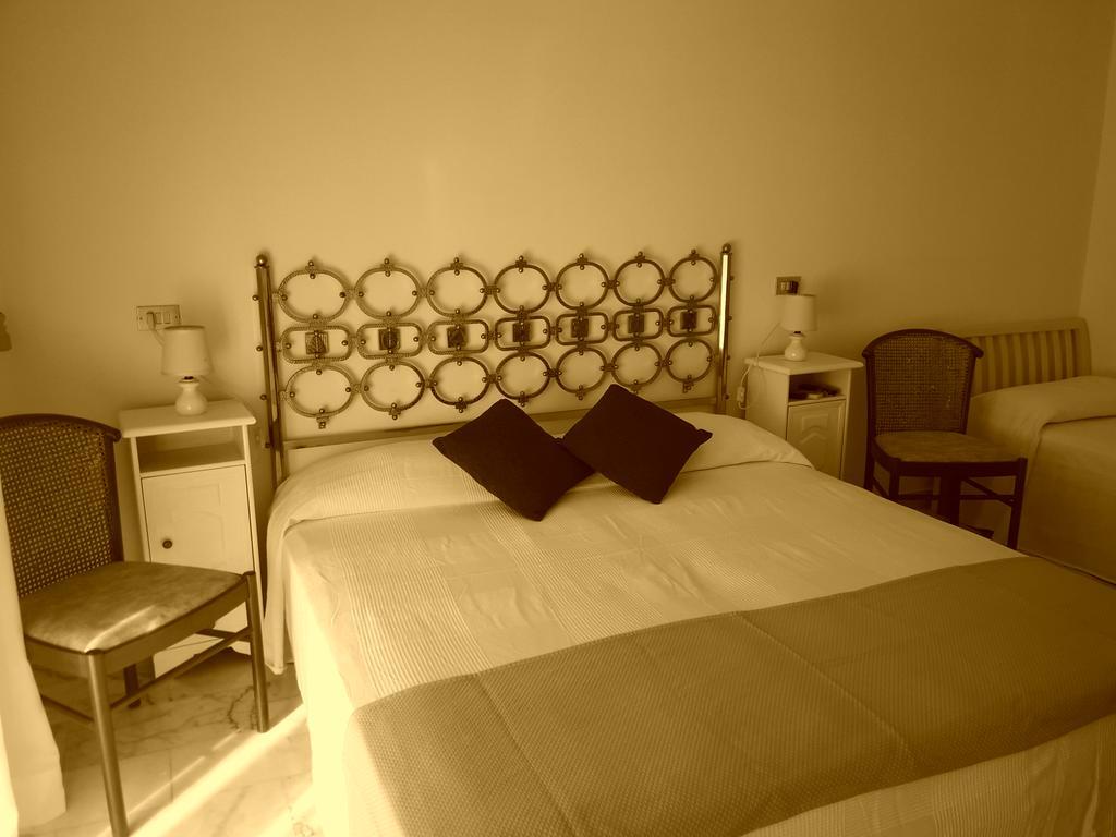 Andros Apartment 陶尔米纳 外观 照片