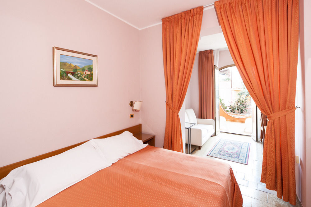 Andros Apartment 陶尔米纳 外观 照片